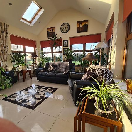 Knockalla Luxury Property With Hot Tub Suitable For Families Portadown Ngoại thất bức ảnh
